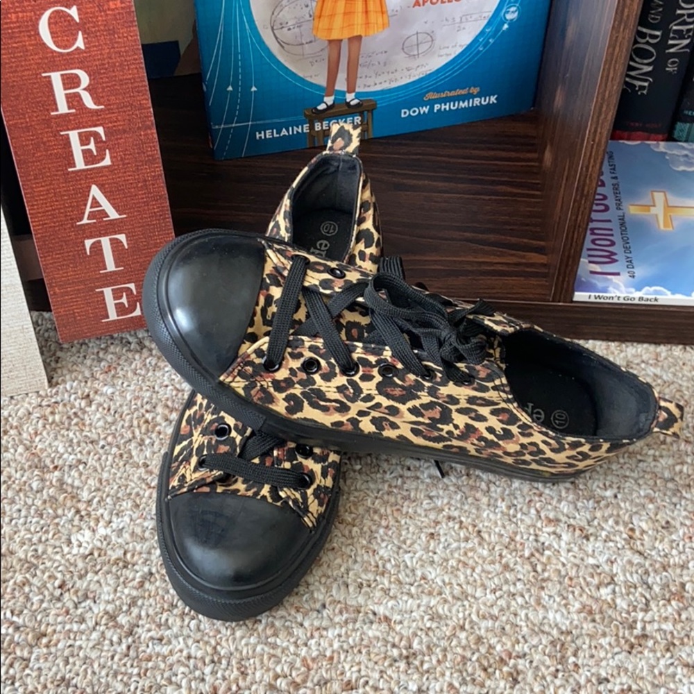 Animal print chucks.